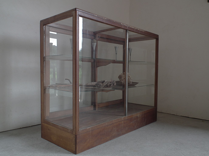 G02192 アンティーク 古い木枠の５面ガラスショーケース | MANSIKKA antiques