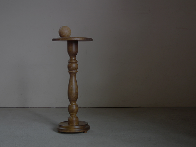 I03831 チェコ ヴィンテージ 木製 サイドテーブル 花台 | MANSIKKA 