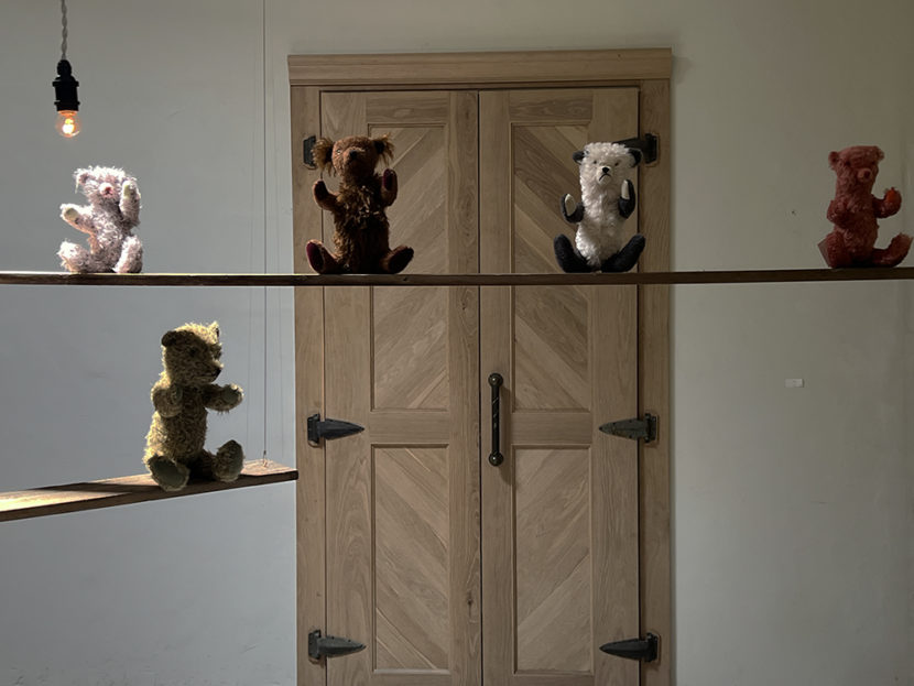 外間宏政のテディベア作品