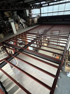 鉄工工事の様子